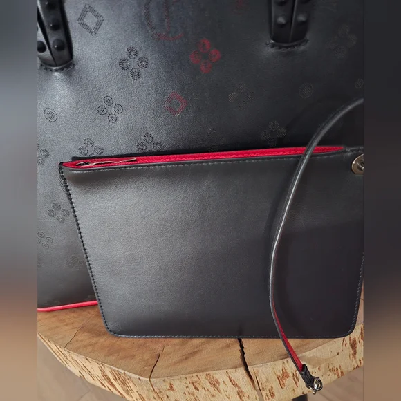 🔥🔥☄️❌️❌️SOLD❌❌️Christian Louboutin Calfskin East-West Cabata Tote Bag...🔥🔥🔥 - Picture 10 of 11